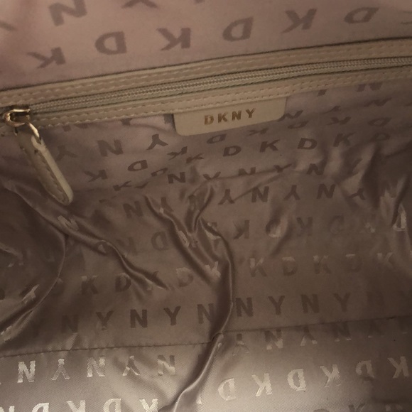 DKNY Bryant Crossbody Zippered Duffle Bag - Picture 8 of 9